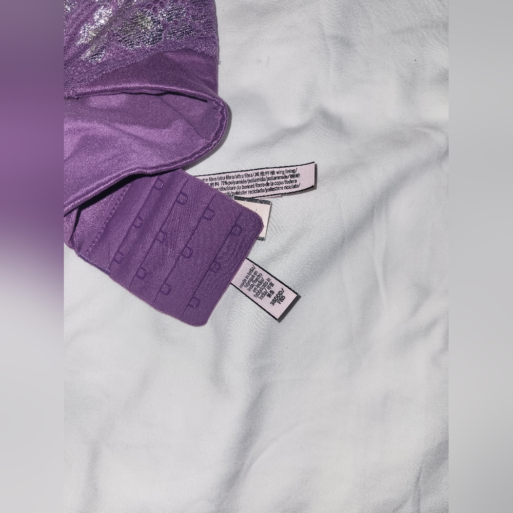 Victoria Secret Bras/ Fair Condition - Picture 2 of 3